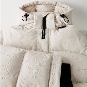 Aritzia THE SUPER PUFF Goose-down Puffer Jacket Matte Pearl Size Large